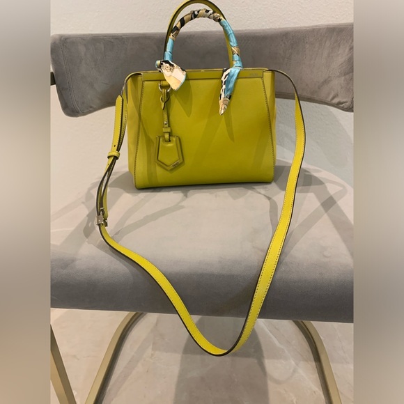 Fendi 2Jours Petite handbag/crossbody - Picture 12 of 16